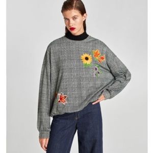 Zara Trafaluc Checked Embroidered Sweatshirt  28